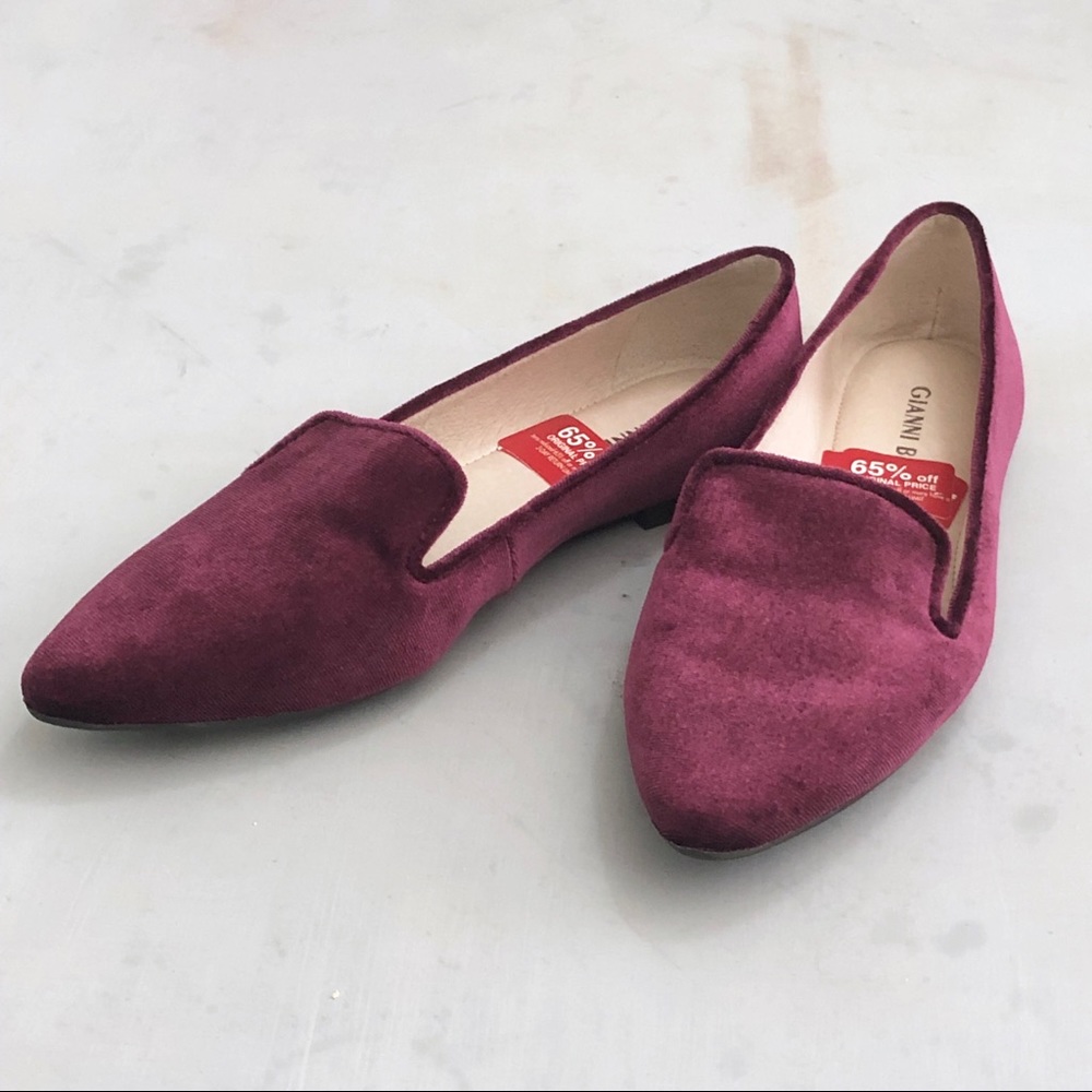 NWT Gianni bini burgundy velvet loafers